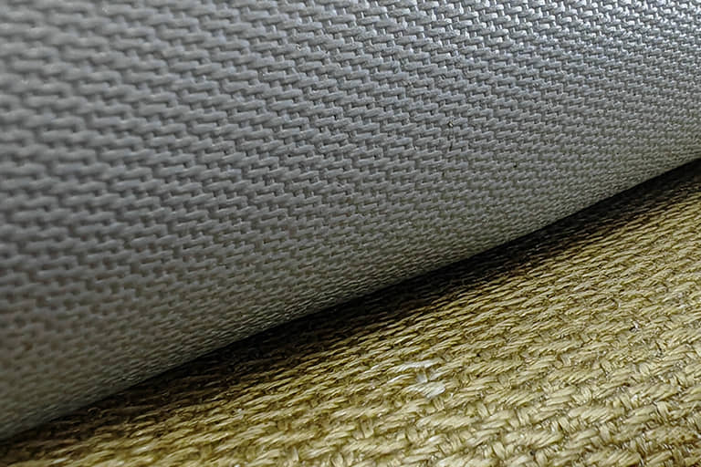 Coperte antifiamma: vetro o silice? Guida definitiva