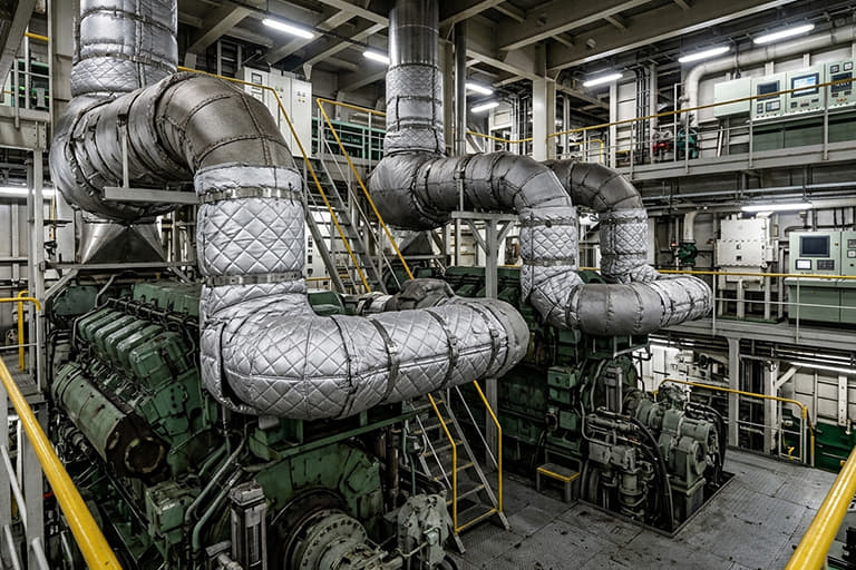 Tessuti tecnici per la protezione sala macchine nave